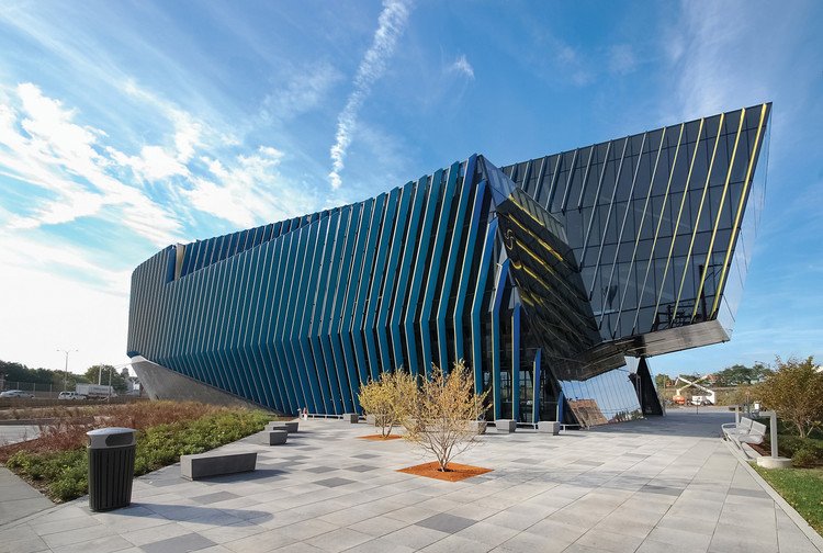 Northeastern Illinois University (NEIU) campus